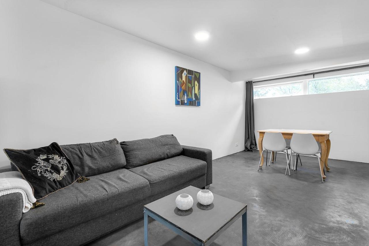 Lovely Studio Apartment With Hot Tub Рейкьявик Экстерьер фото