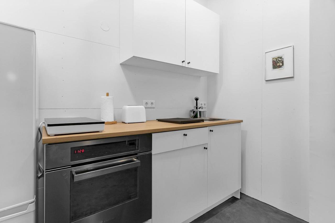 Lovely Studio Apartment With Hot Tub Рейкьявик Экстерьер фото