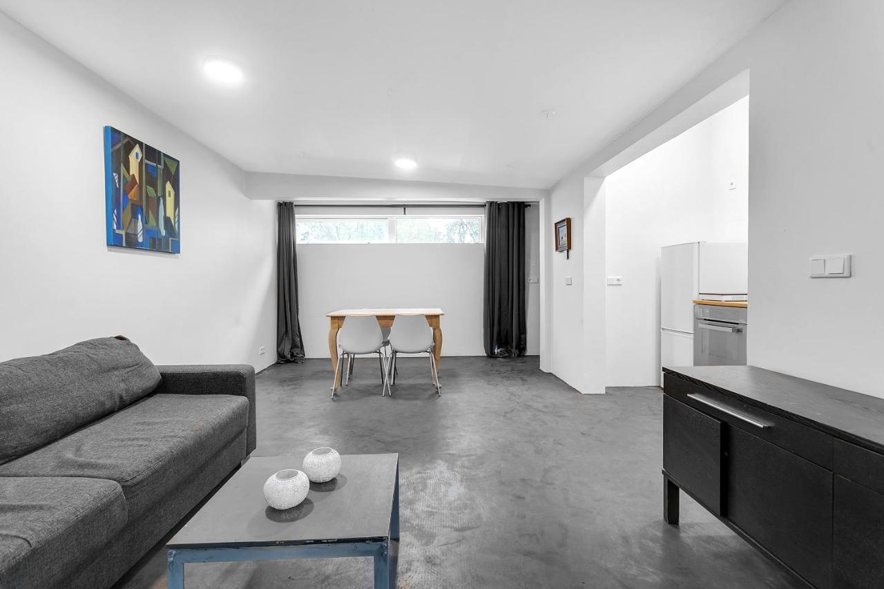 Lovely Studio Apartment With Hot Tub Рейкьявик Экстерьер фото